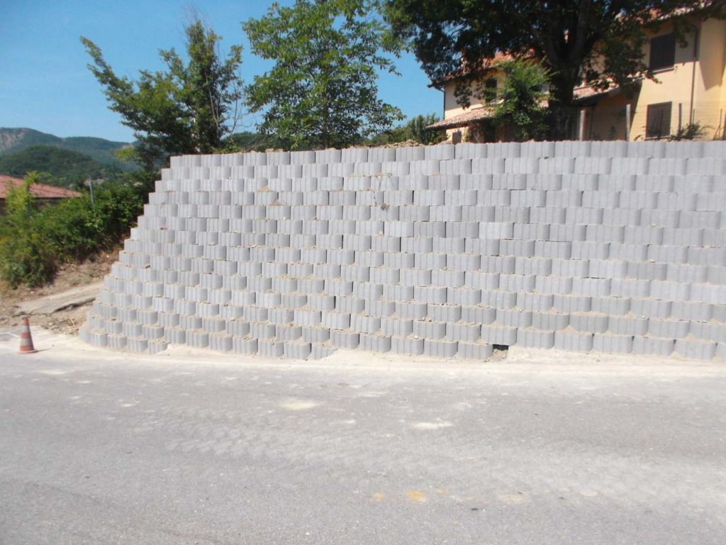 Muro contenimento con sistema splitflower - Lerta - Impresa edile di costruzioni civili e residenziali